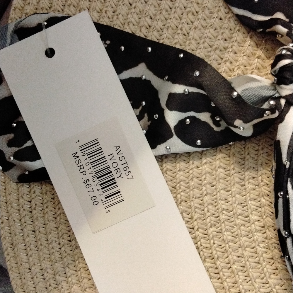 Adrienne Vittardini Resortwear Kimono & Hat Set w/free Tote - Picture 6 of 6